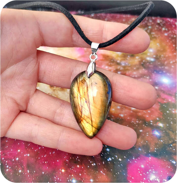 Bijuterii cu Pietre Semiprețioase Handmade