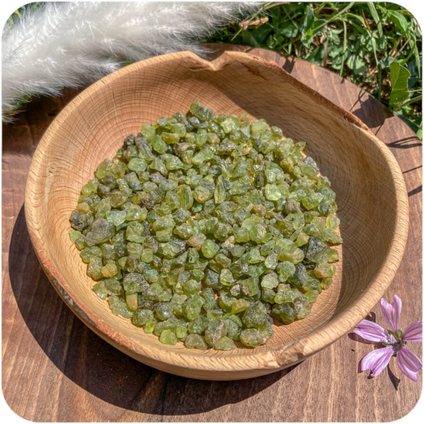 Peridot (Olivină/Cristolit) Brut pentru Recunoașterea Greșelilor - Mic - imagine 3