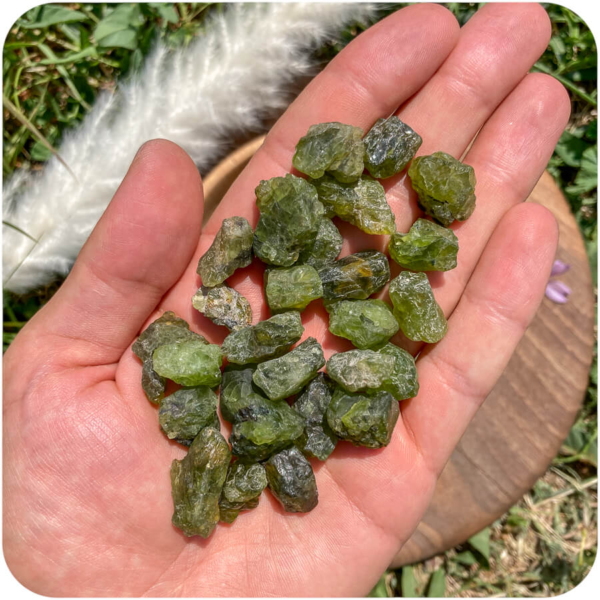 Peridot (Olivină/Cristolit) Brut pentru Recunoașterea Greșelilor - Mare - imagine 6