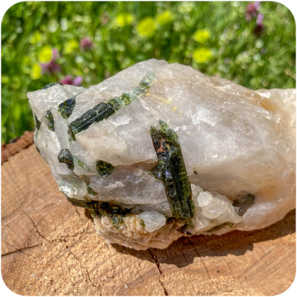 Turmalină Verde (Verdelit) Brută În Matriță Pentru Restabilirea Sănătății Și Vitalității - imagine 2