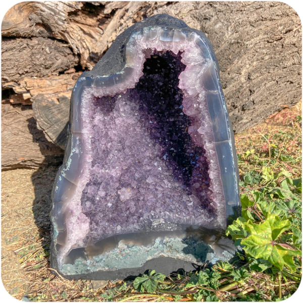 Geoda Ametist pentru a Aduce Calm și Energie Spirituală - imagine 2