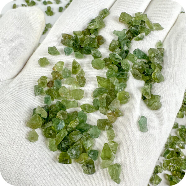 Apatit Verde Brut pentru Explorarea Obiceiurilor Sănătoase - imagine 3